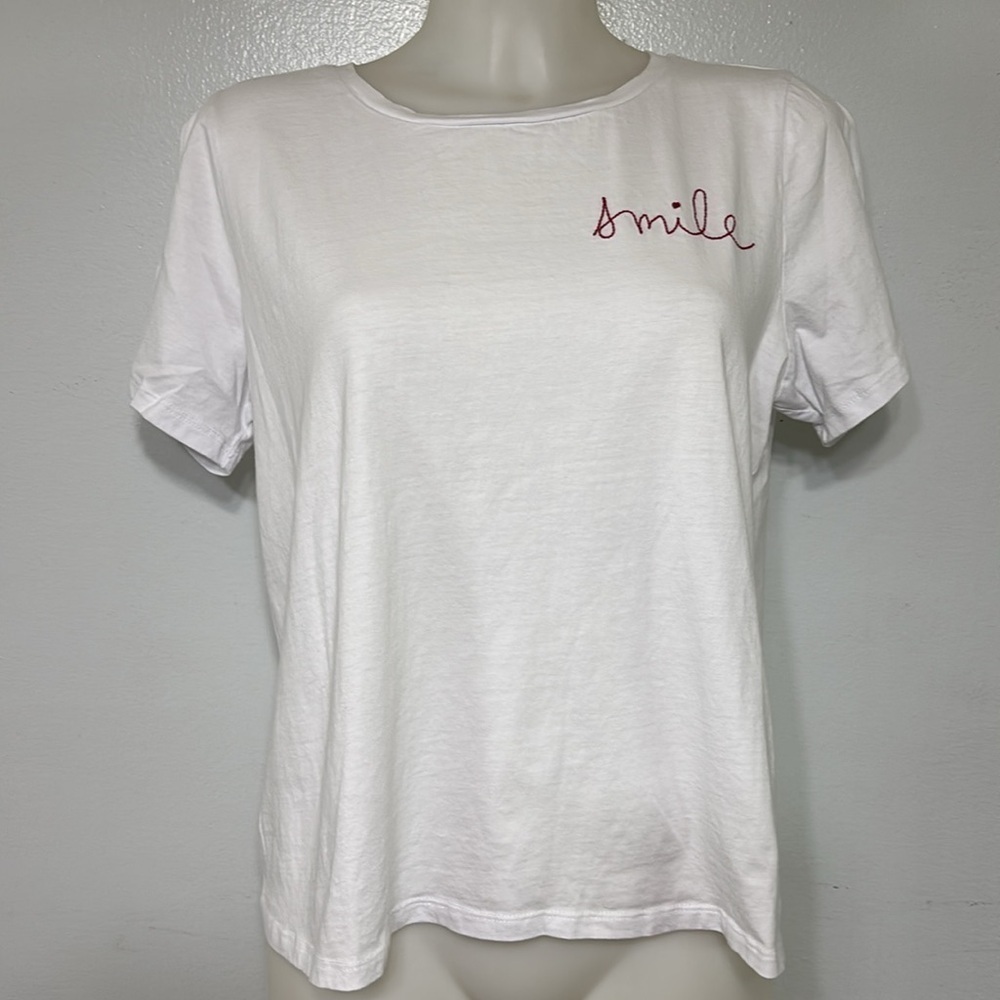 Ella Moss Minimalist White Red Embroidered “Smile” T Shirt Size L